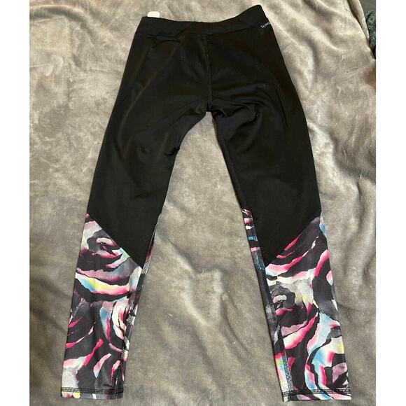 NWOT Adidas Size Medium 10/12 Black Athletic Leggings Floral Abstract Preppy - Picture 3 of 4